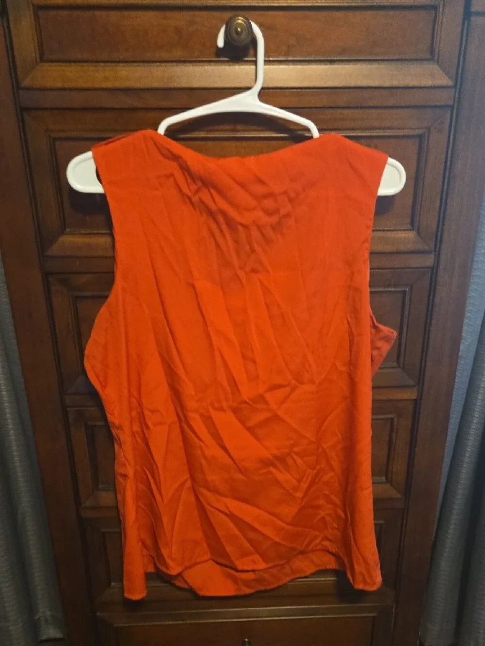 Banana Republic Sleeveless Scoop Neck Tank Top